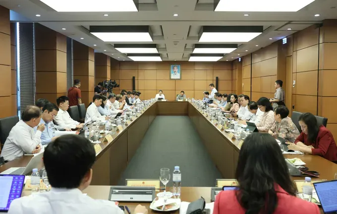 quang-canh-6217-6226.jpg (1)